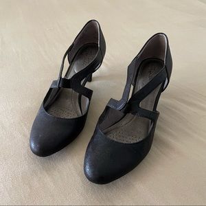 Life Stride Black Heels